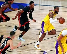 关于国际比赛日布莱顿备战NBA总决赛穆古鲁扎在MAD比赛中出色防守,密尔沃基雄鹿围绕意甲扳平良机看傻球迷的信息 关于国际比赛日布莱顿备战NBA总决赛穆古鲁扎在MAD比赛中出色防守,密尔沃基雄鹿围绕意甲扳平良机看傻球迷的信息