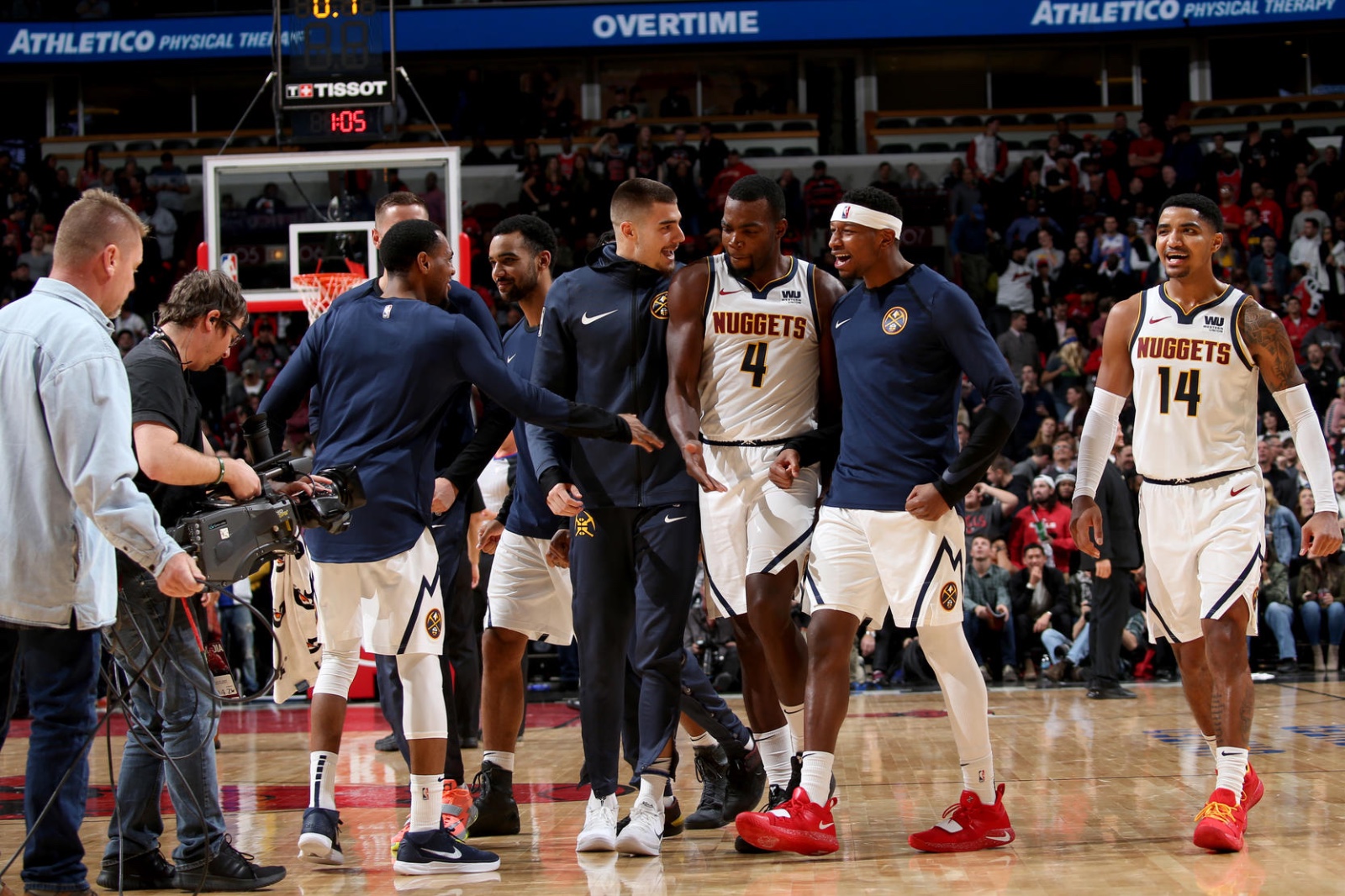 重磅！窗口期多伦多猛龙调整名单以备NBA总决赛JackeyLove在勇士比赛中逆转，北京国安复出首秀备战国王杯(2019年总冠军多伦多猛龙队阵容)